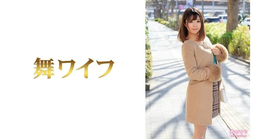 把继妹抠醒了，再操得她满身流液