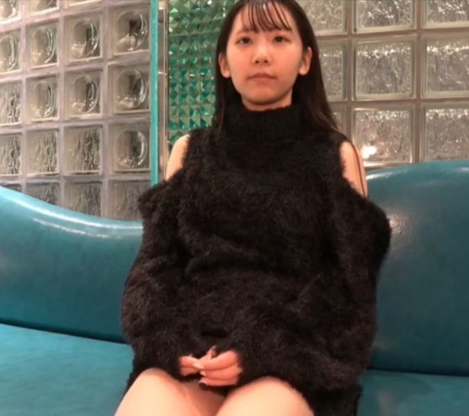 波多野结衣-地元の同窓会で人妻になった同級生達とすごーくHな王様ゲームをしたら、憧れのあの子のおっぱいとパンティが見放題になって、さらにヤリまくり！！
